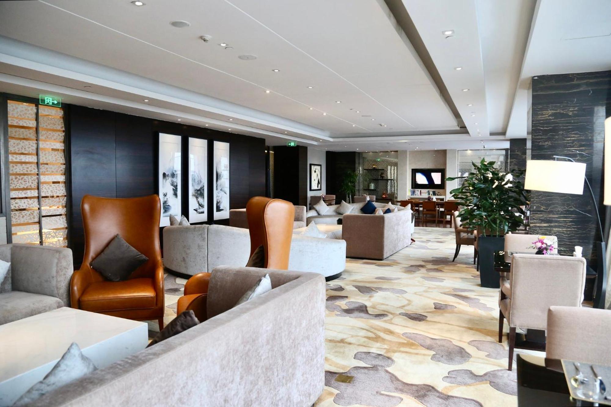 Intercontinental Center By Ihg โรงแรม